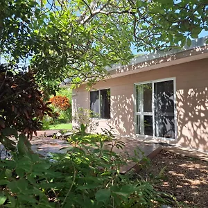  Holiday home J & Ella's House - 2 Bedroom, 2 Bathroom Australia